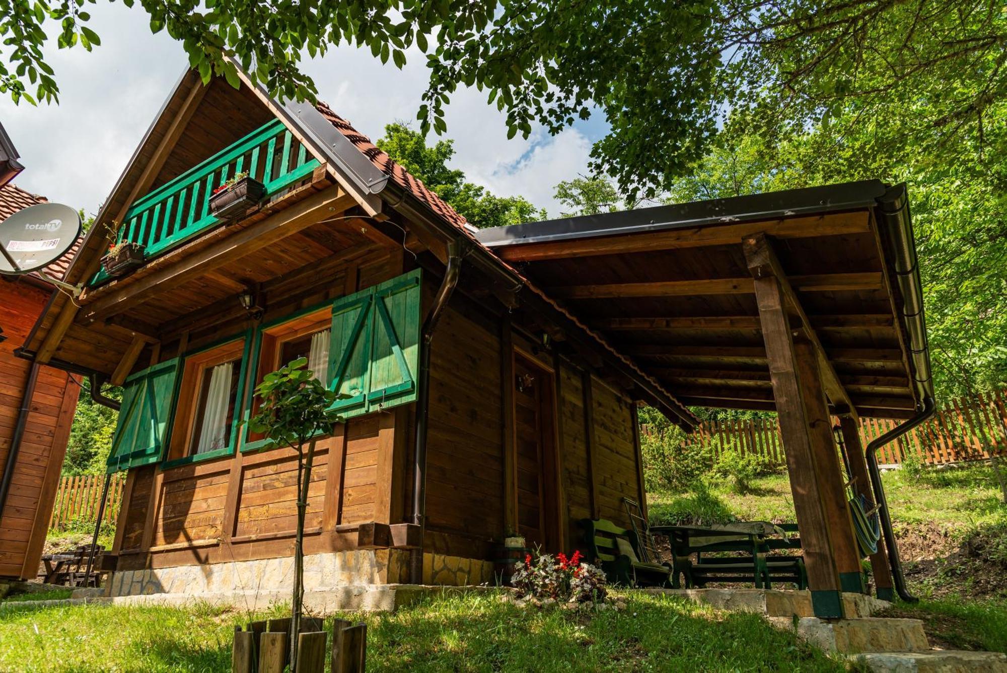 Drvene Kuce Suska - Wooden Houses Suska Zaovine Ngoại thất bức ảnh