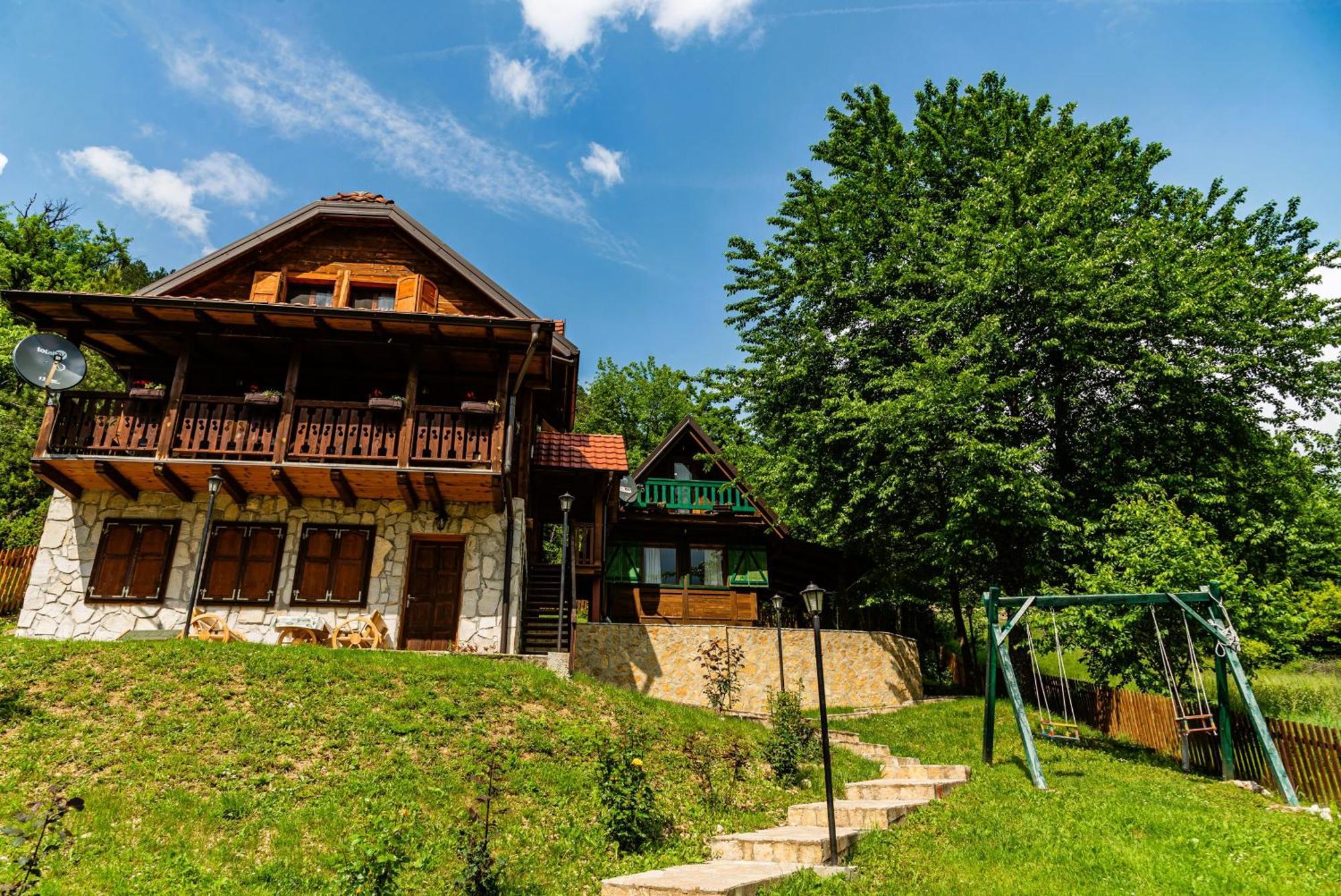 Drvene Kuce Suska - Wooden Houses Suska Zaovine Ngoại thất bức ảnh